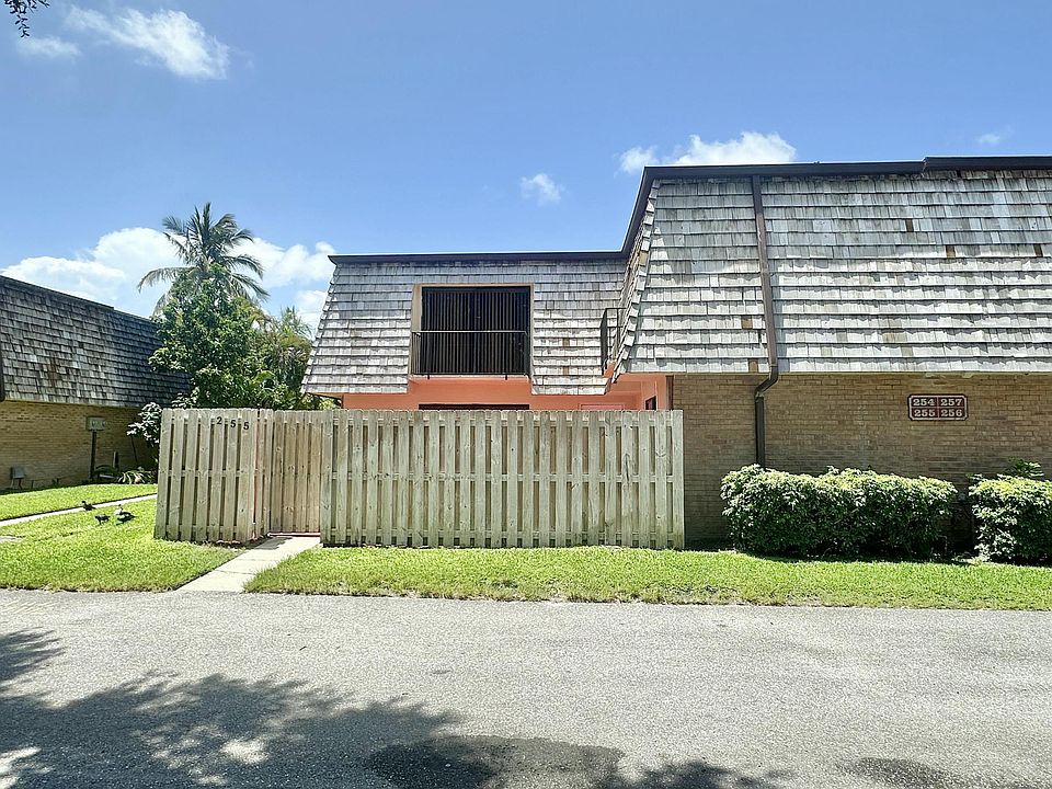 1st image of 255 Lake Arbor Drive