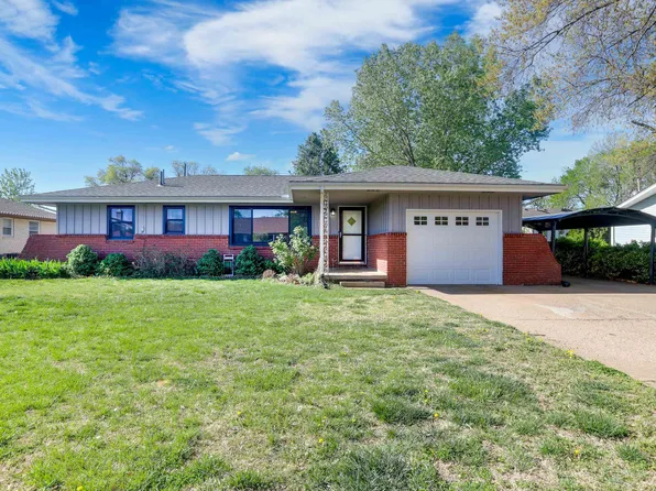 615 E Wood Ave, Clearwater, KS 67026