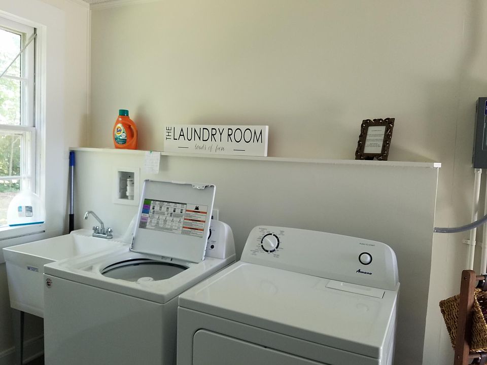 Laundry room - shared