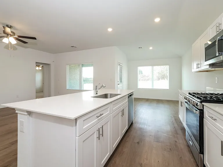 5832 Norway Spruce St — Photo 7