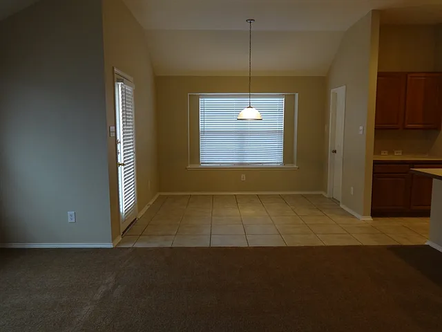 525 Drift St — Photo 6