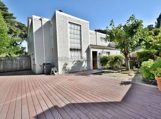 24 Shemran Ct, Fairfax, CA 94930