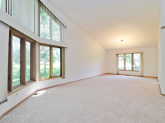 3rd image of 1128 Driftwood Ct