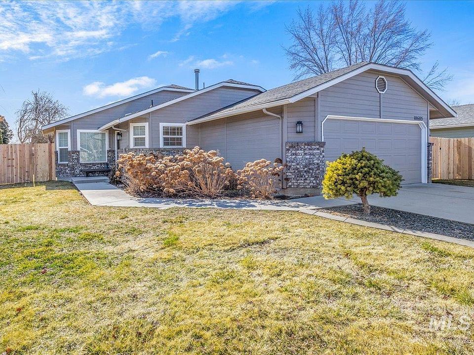 1st image of 10605 W Goldenrod Ave