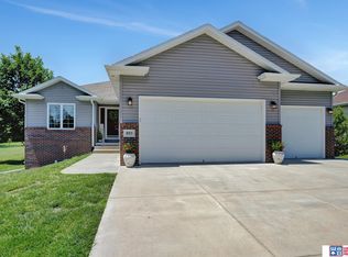935 C St, Palmyra, NE 68418