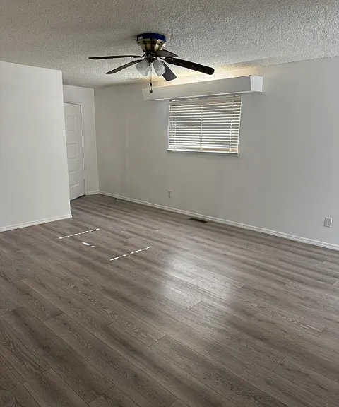1604 W Rumble Rd — Photo 2
