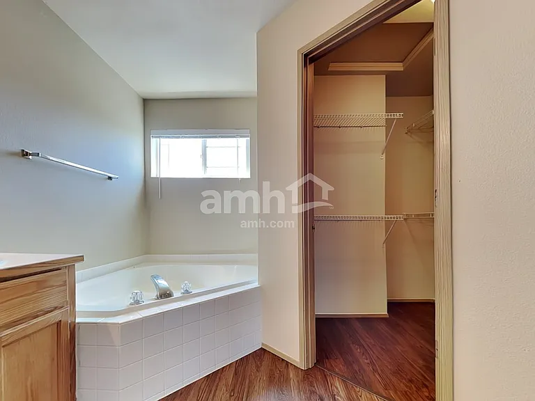 7815 205th St E — Photo 14