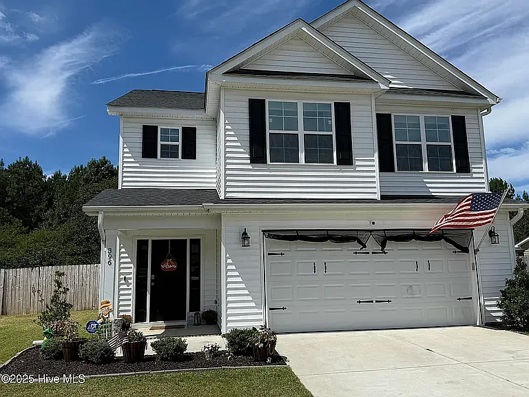 4 bed, 2143 sqft, $2,200 — Photo 2
