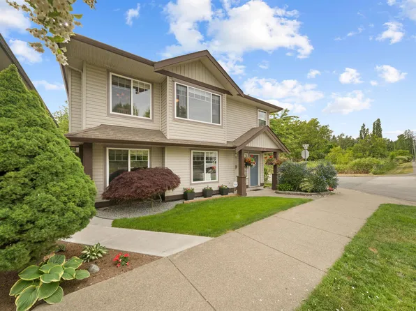 11597 240th St, Maple Ridge, BC V2W 1A3