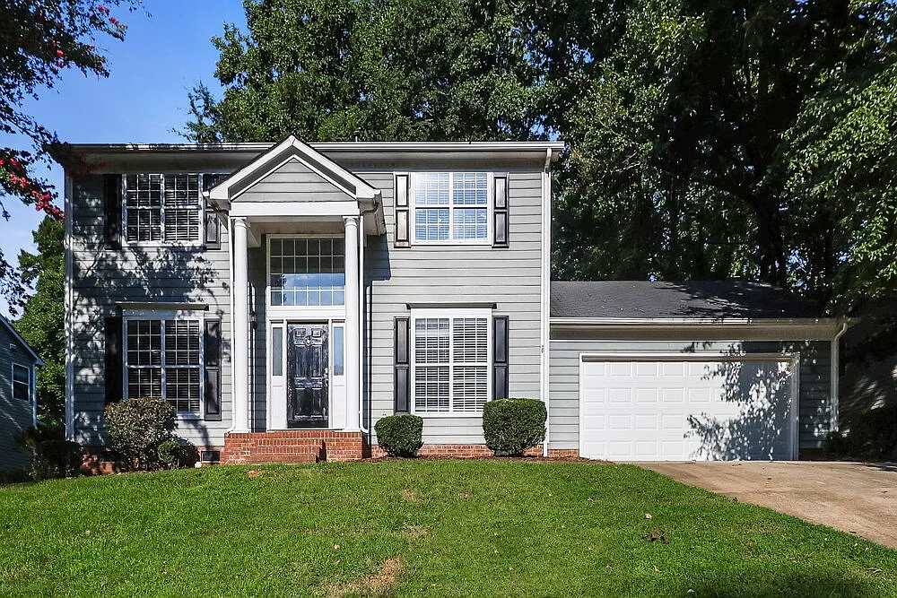 3 bed, 2.5 bath, 1885 sqft, $2,295 — Photo 1