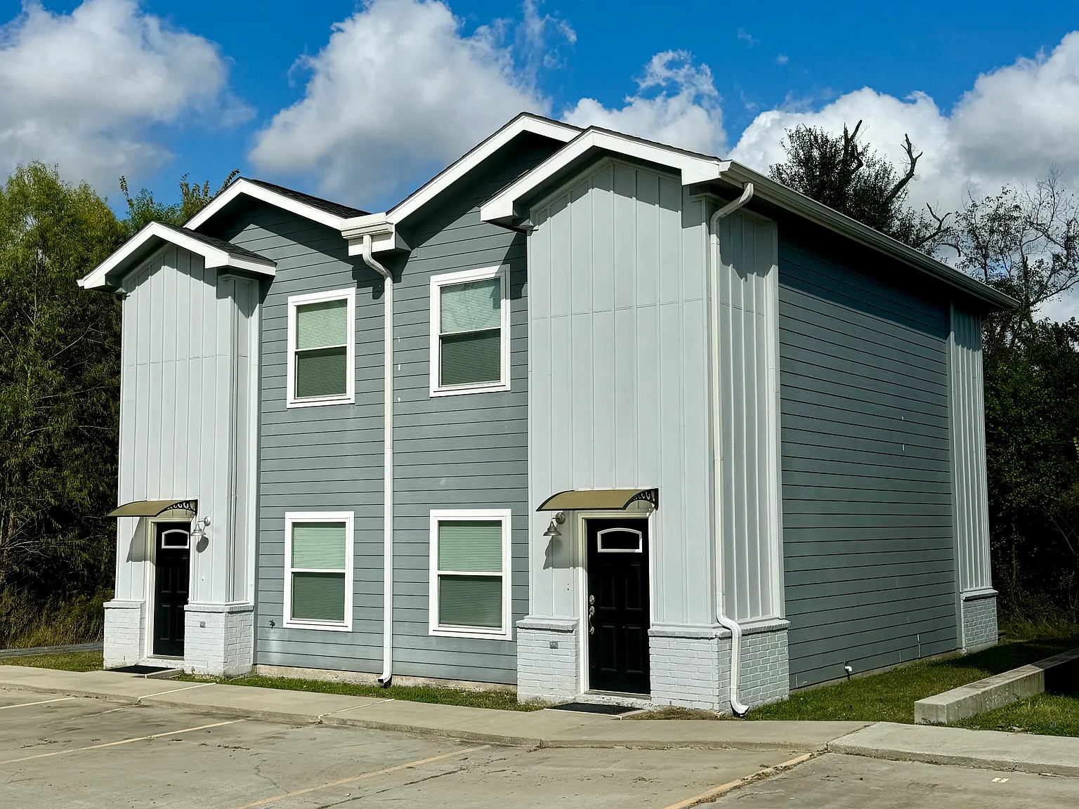 750 Rushing Rd — Photo 1