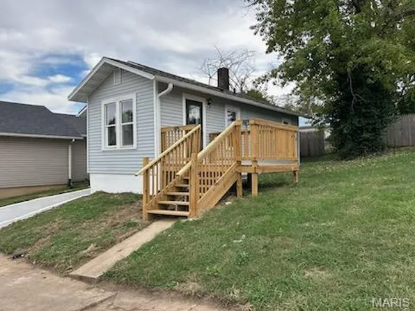 1308 W Randolph St, Vandalia, IL 62471