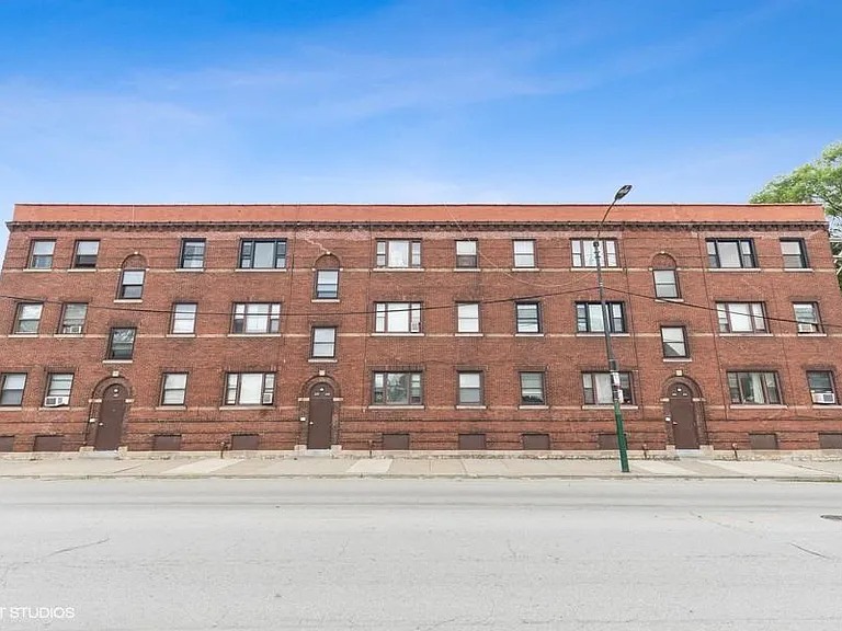 3500 S Artesian Ave #3 — Photo 1