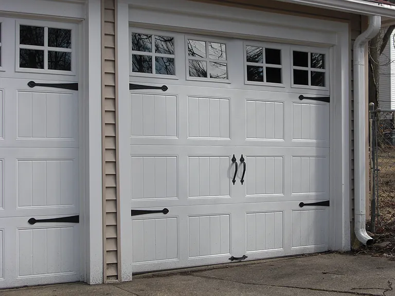 carriage style garage door with remnote