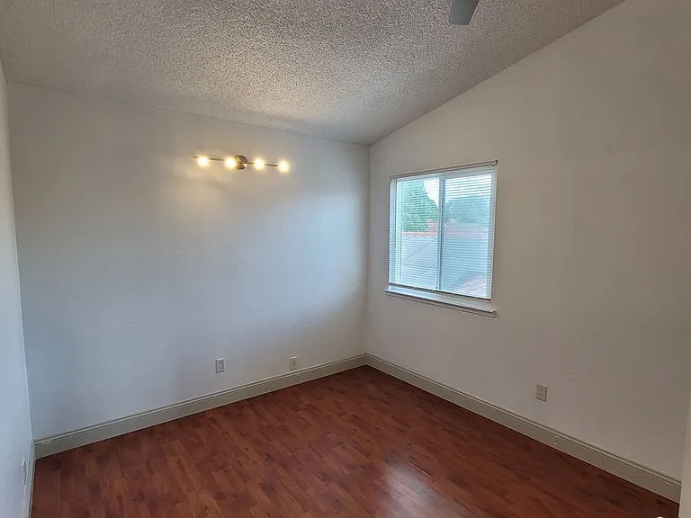 2501 Brazil Dr — Photo 16