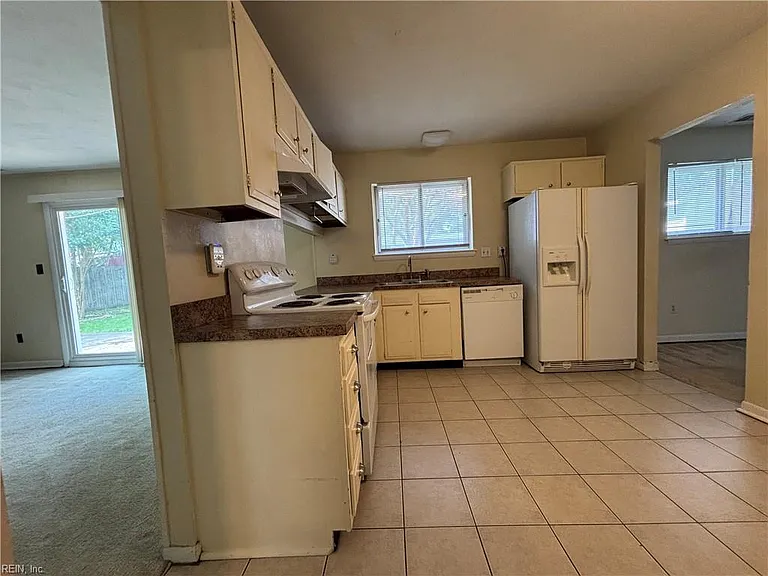 441 Woodlake Rd — Photo 8