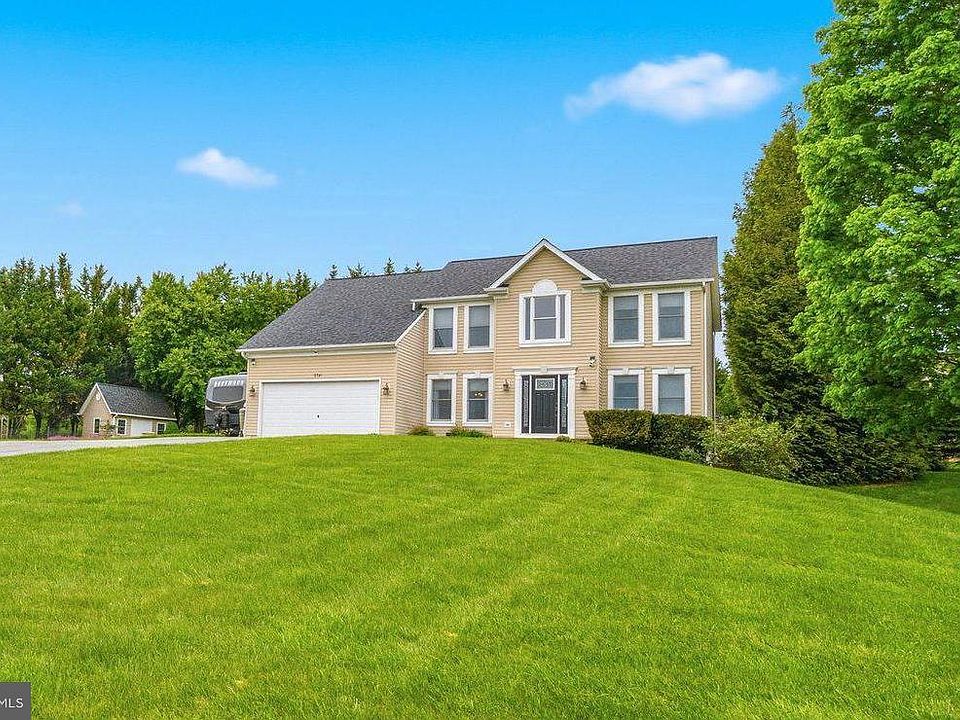 1st image of 6341 Twin Ponds Ln