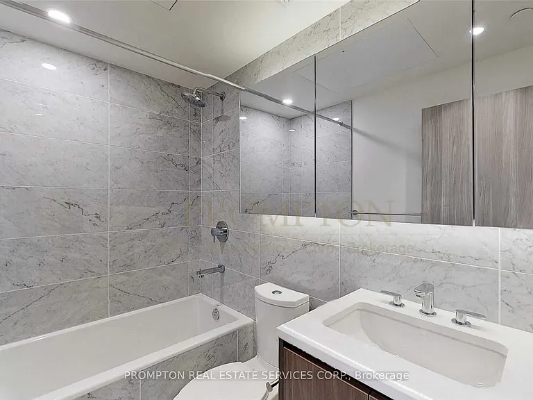 85 McMahon Dr #3105 — Photo 4