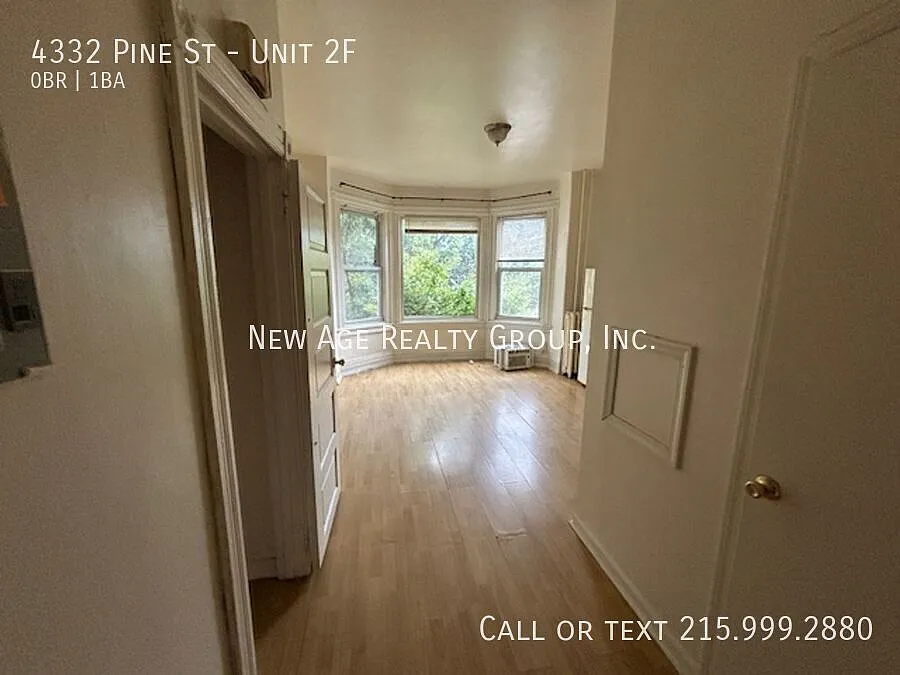 Building Photo - 4332 Pine St #2F