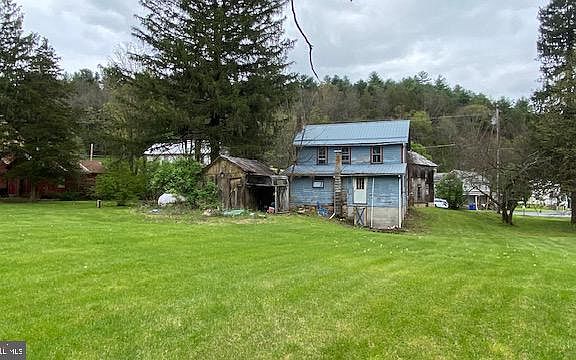 3rd image of 201 Hoover Rd