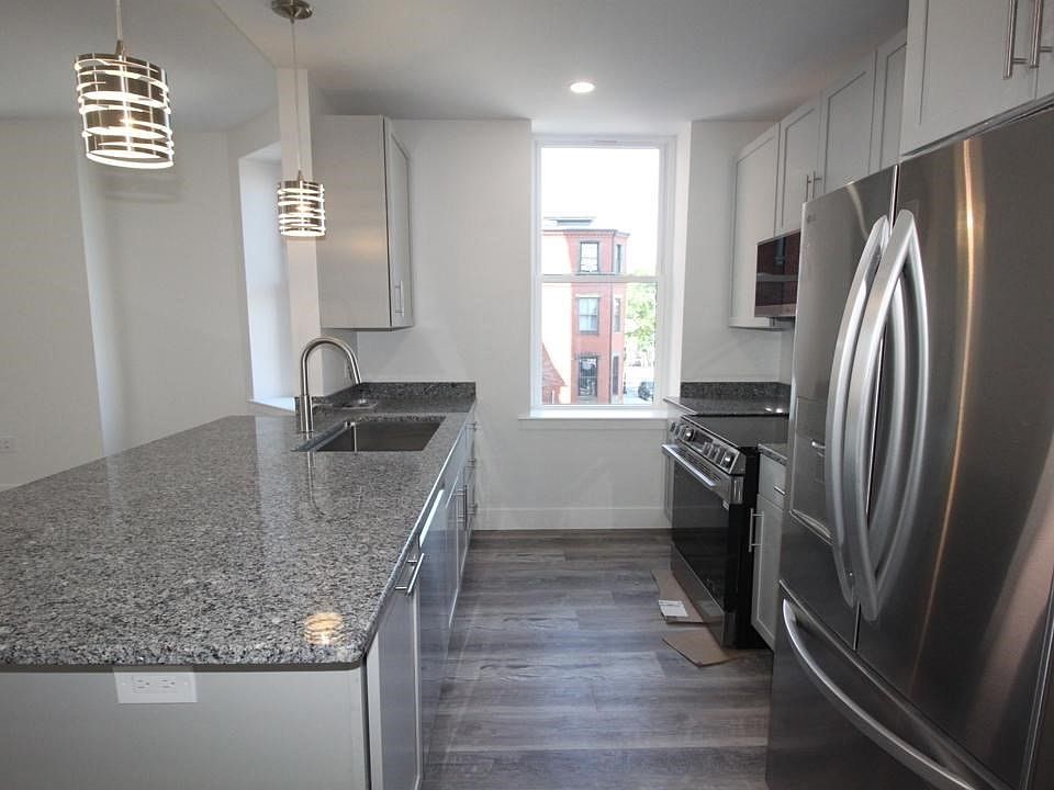 1st image of 525 E Broadway Floor 2