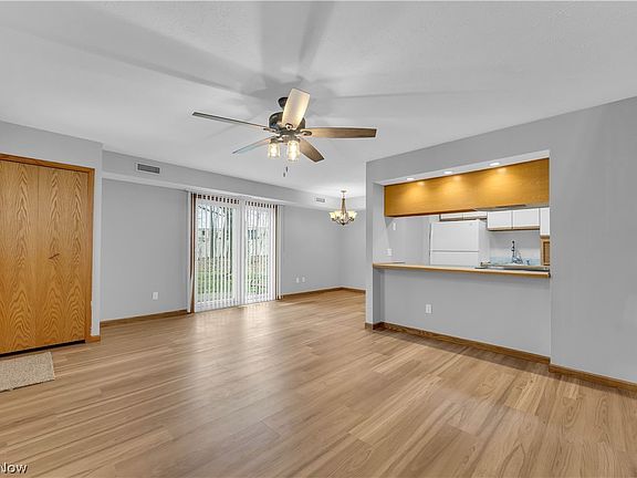 4th image of 10446 Independence Dr #20D