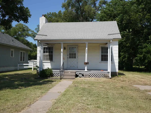 804 E Broadway St, Newton, KS 67114