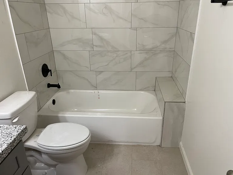 105 Lois Ln #A — Photo 4