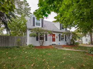 204 Harmony Ct, Warwick, RI 02889