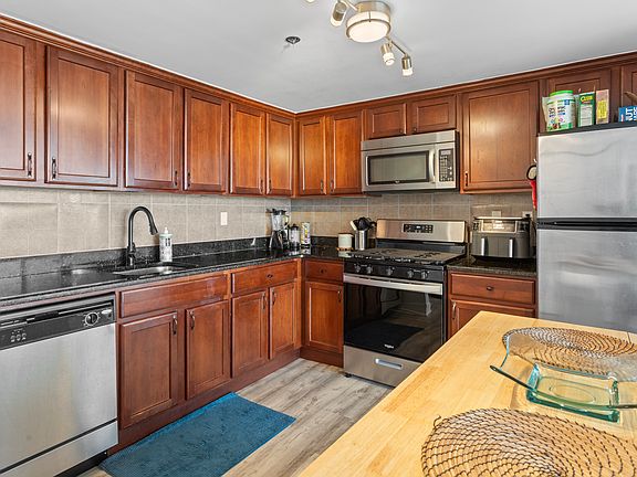 4th image of 250 E Harbortown Dr APT 1007