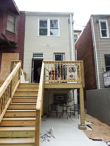 523 E 21st St Photo 1
