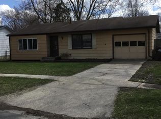 5261 Bunker Hill Ct, Loves Park, IL 61111