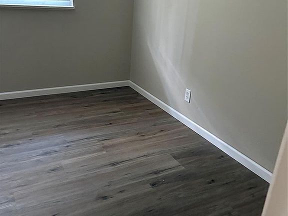 5th image of 7278 Hazelcrest Dr