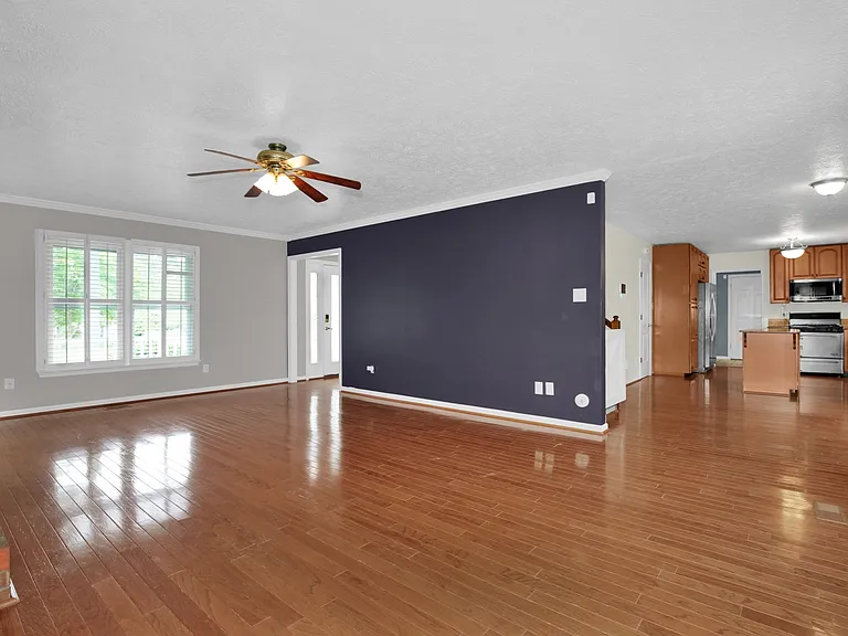 853 Foxcroft Dr — Photo 10