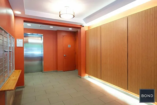 Rented by Bond New York | media 12