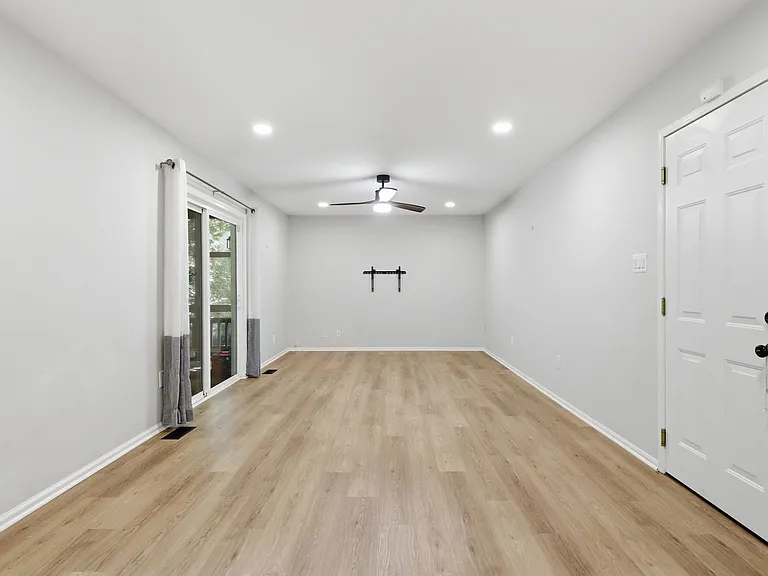 8818 Blue Sea Dr — Photo 13