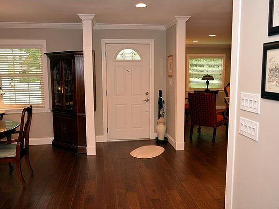 2nd image of 8 Robinwood Dr