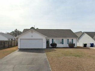3521 Plantation Rd, Morehead City, NC 28557