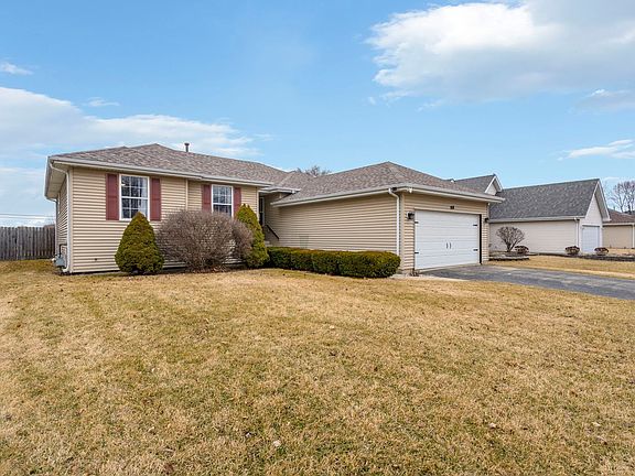 2nd image of 4511 Skylark Ln