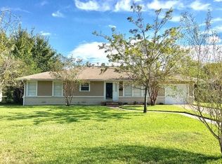 1103 Edgewood Dr, Bryan, TX 77801