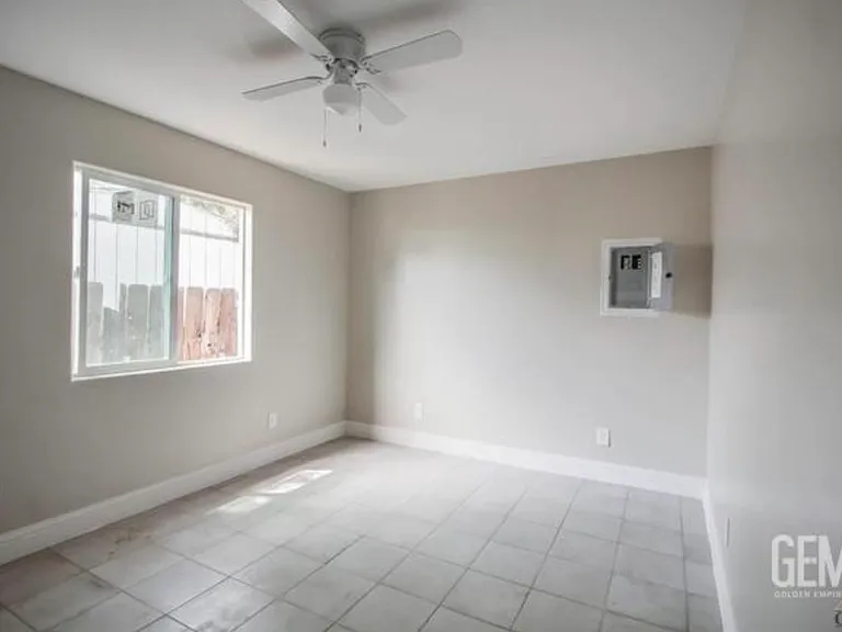 906 Wilson Ave #B — Photo 1
