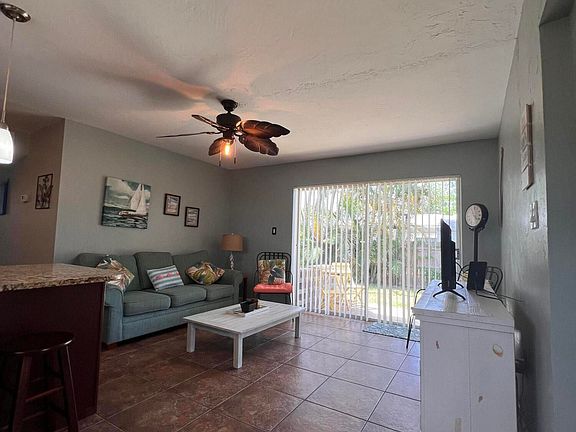 2nd image of 380 Woodland Ave #0