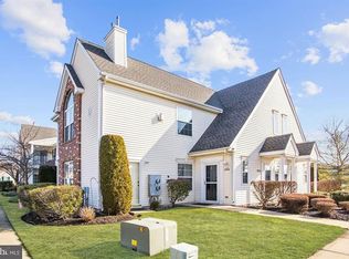 2801 Bluegrass Dr, Mount Laurel, NJ 08054