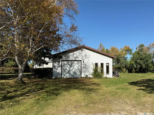 413 1st Avenue S, St Gregor, SK S0K 3X0