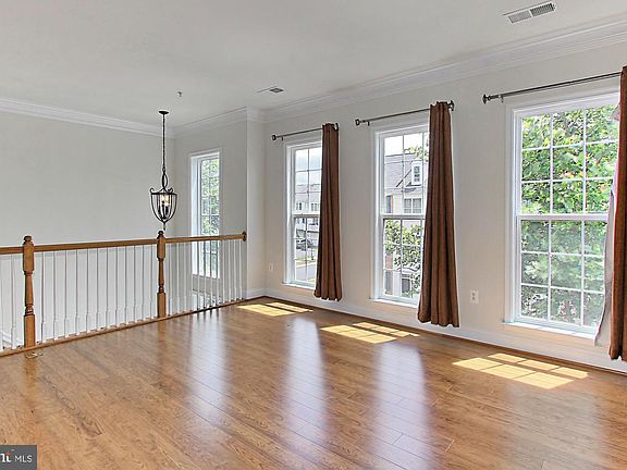 4th image of 14892 Potomac Branch Dr
