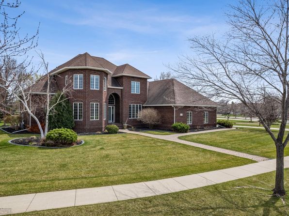 4226 Timberline Dr S, Fargo, ND 58104