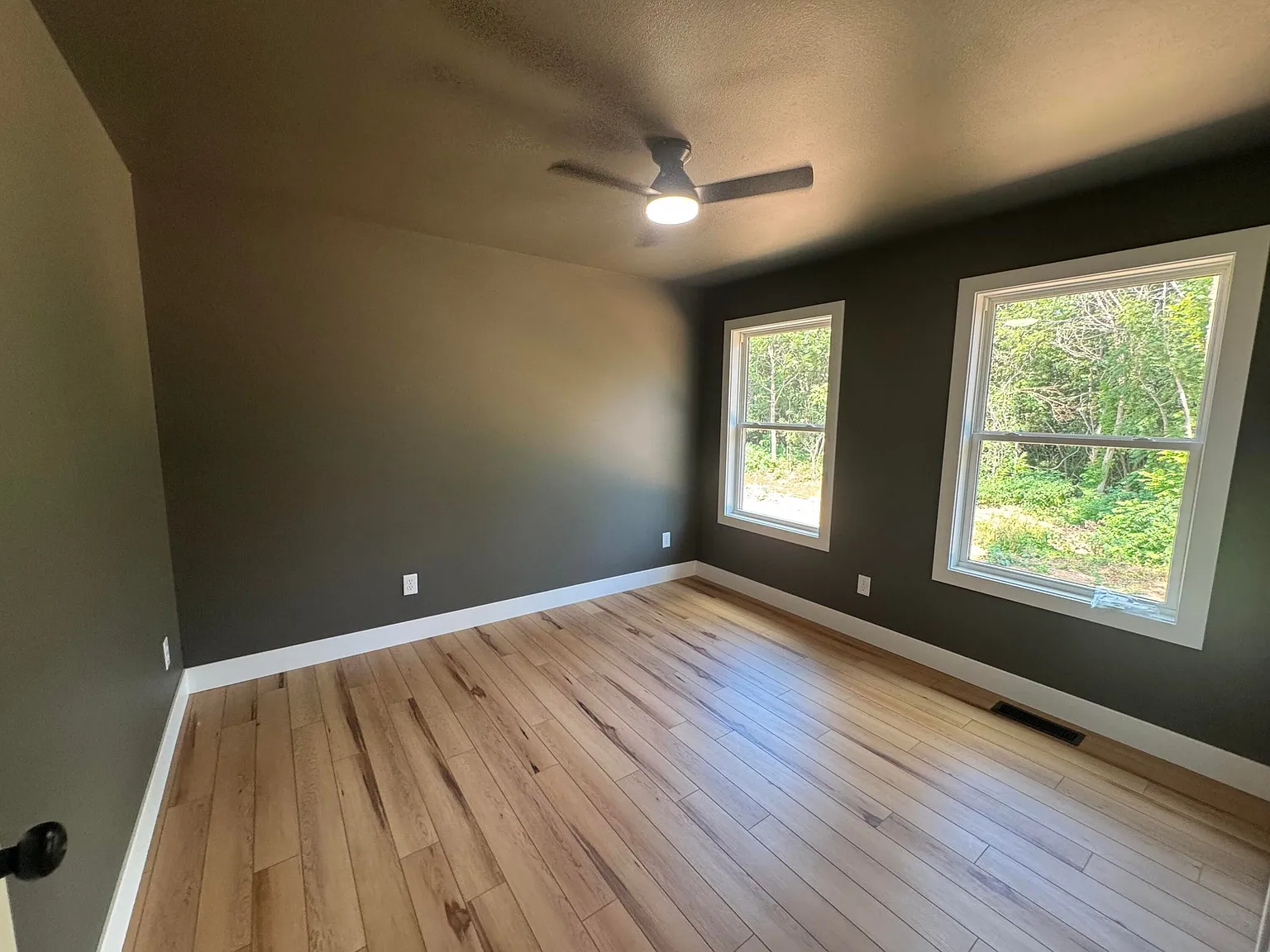 2 bed, 1044 sqft, $1,500 — Photo 3