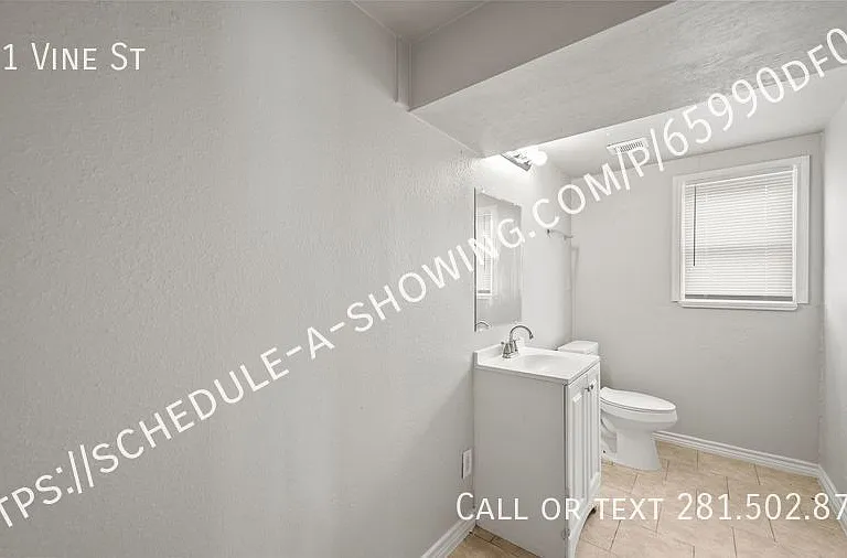 741 Vine St — Photo 11
