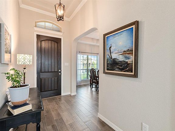4th image of 15233 Saralily Way