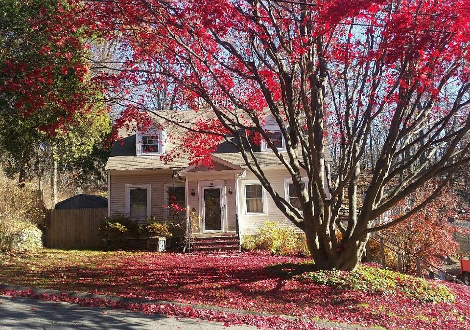 1st image of 56 Richardson Dr